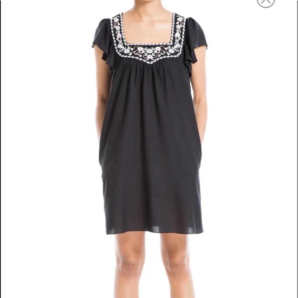 MAX STUDIO  Embroidered Flutter Sleeve Dress.  Size Medium